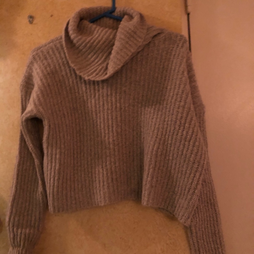 FOREVER 21 CROPPED KNIT SWEATER